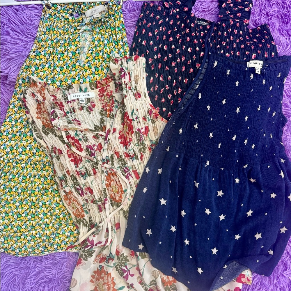 LOT of 4 Tank/Sleeveless Tops. Sz M. 
Great used condition.